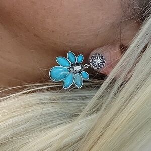 🔥LAST PAIR🔥 Stagecoach Bohemian Howlite Drop Earrings